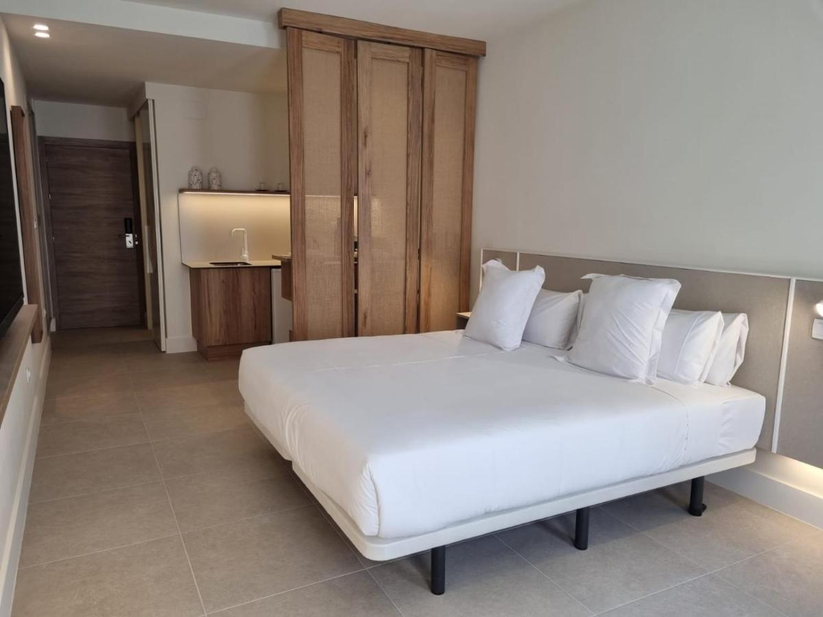 Aparthotel Reina Victoria Velazquez Alicante Esterno foto