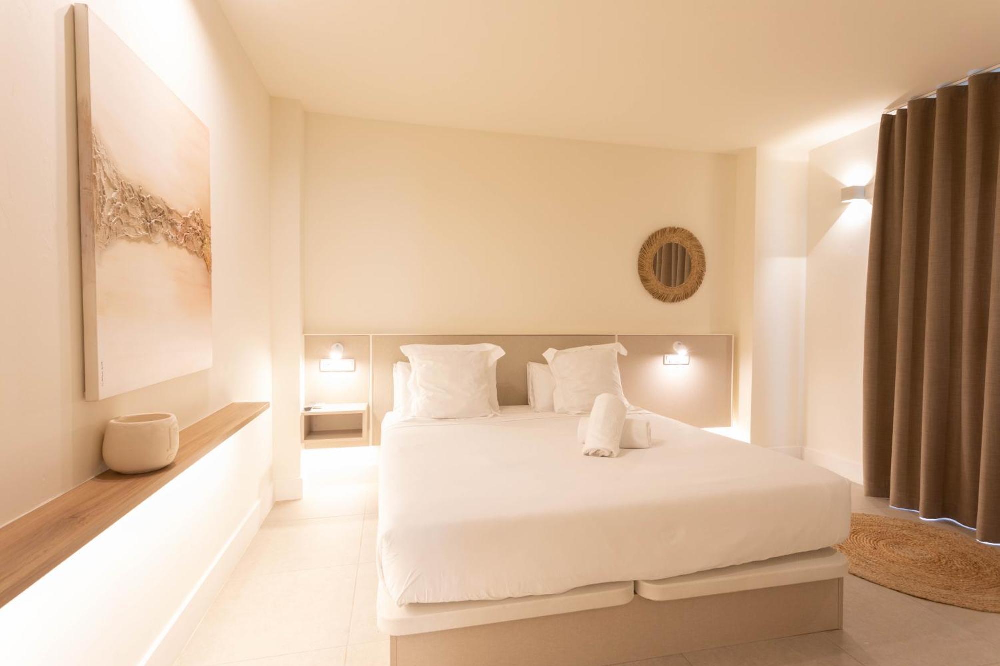 Aparthotel Reina Victoria Velazquez Alicante Esterno foto