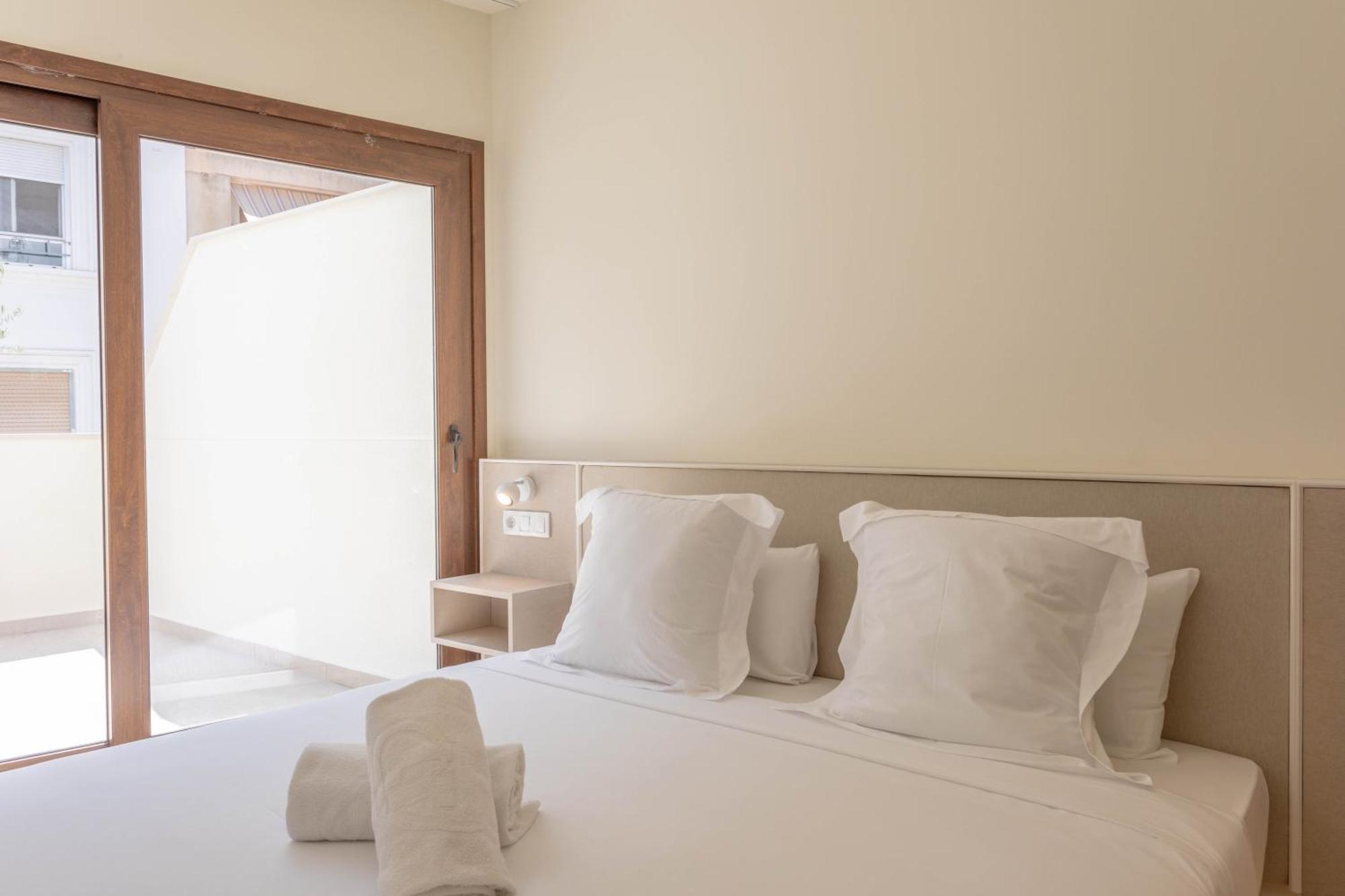 Aparthotel Reina Victoria Velazquez Alicante Esterno foto